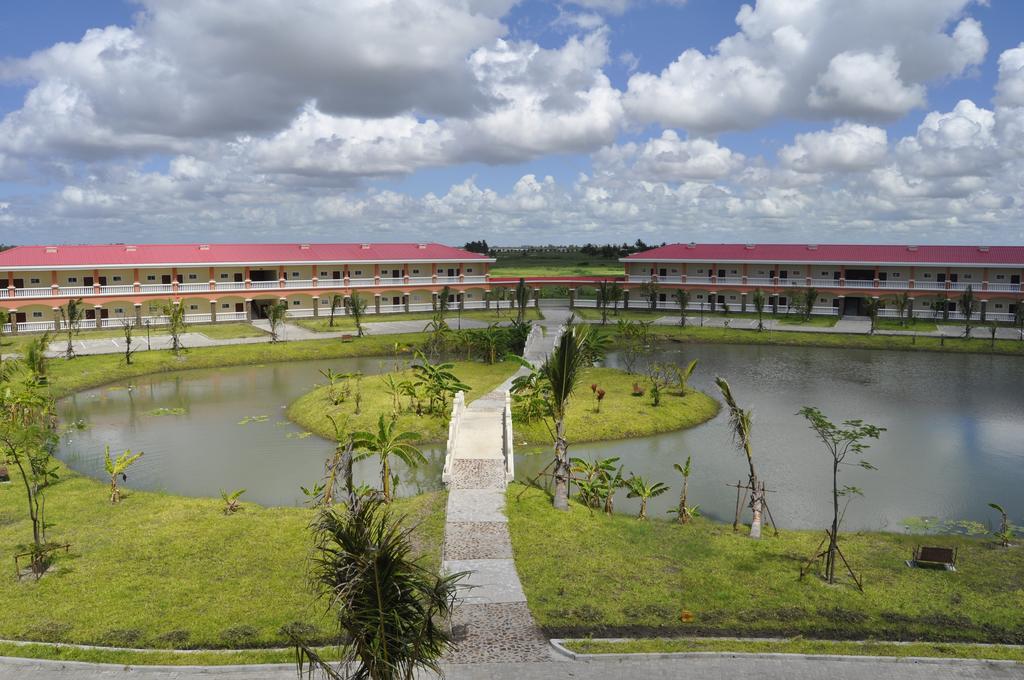 Golden Peacock Resort Hotel Beira Exterior photo